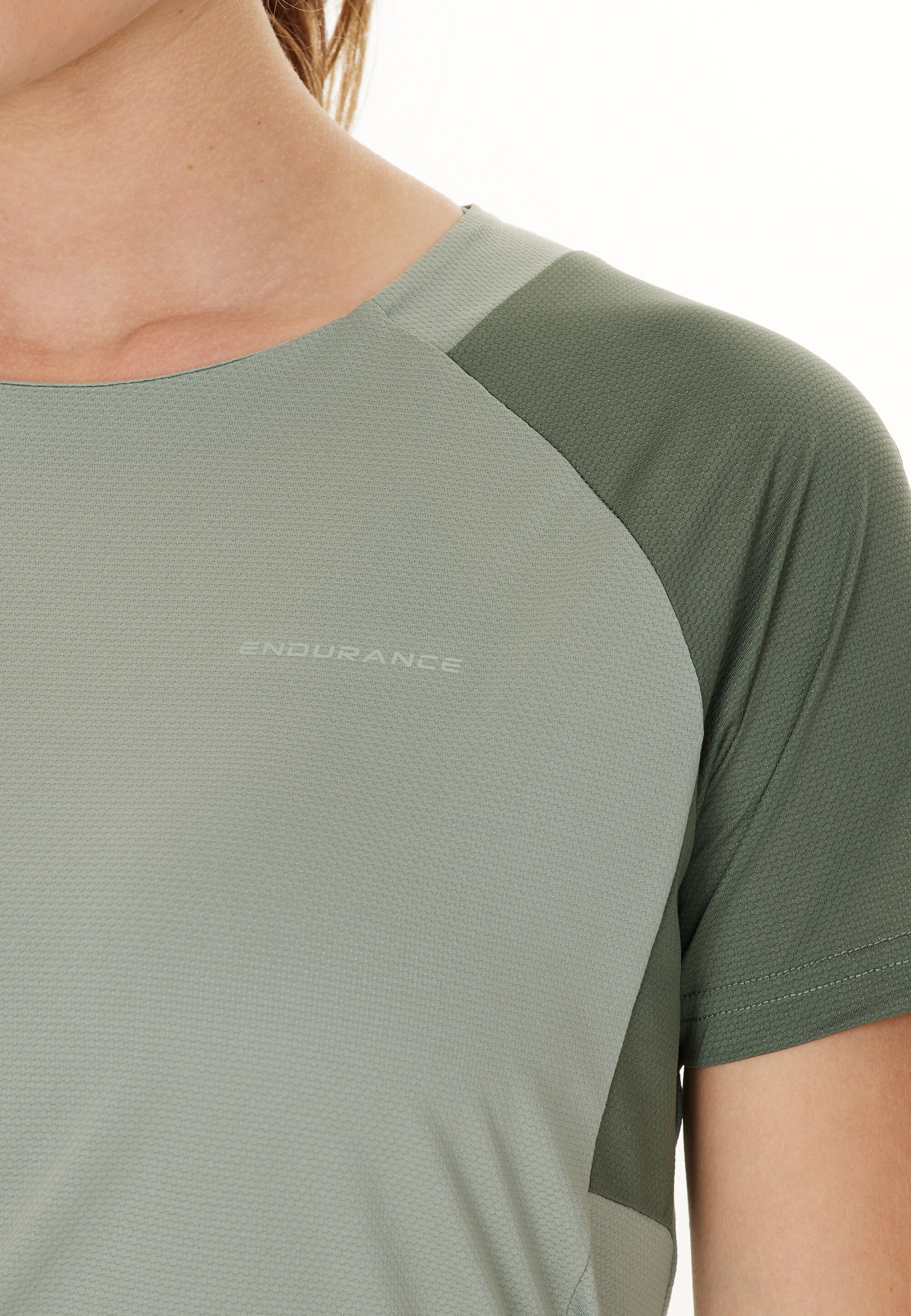 ENDURANCE, Yamy T-shirt