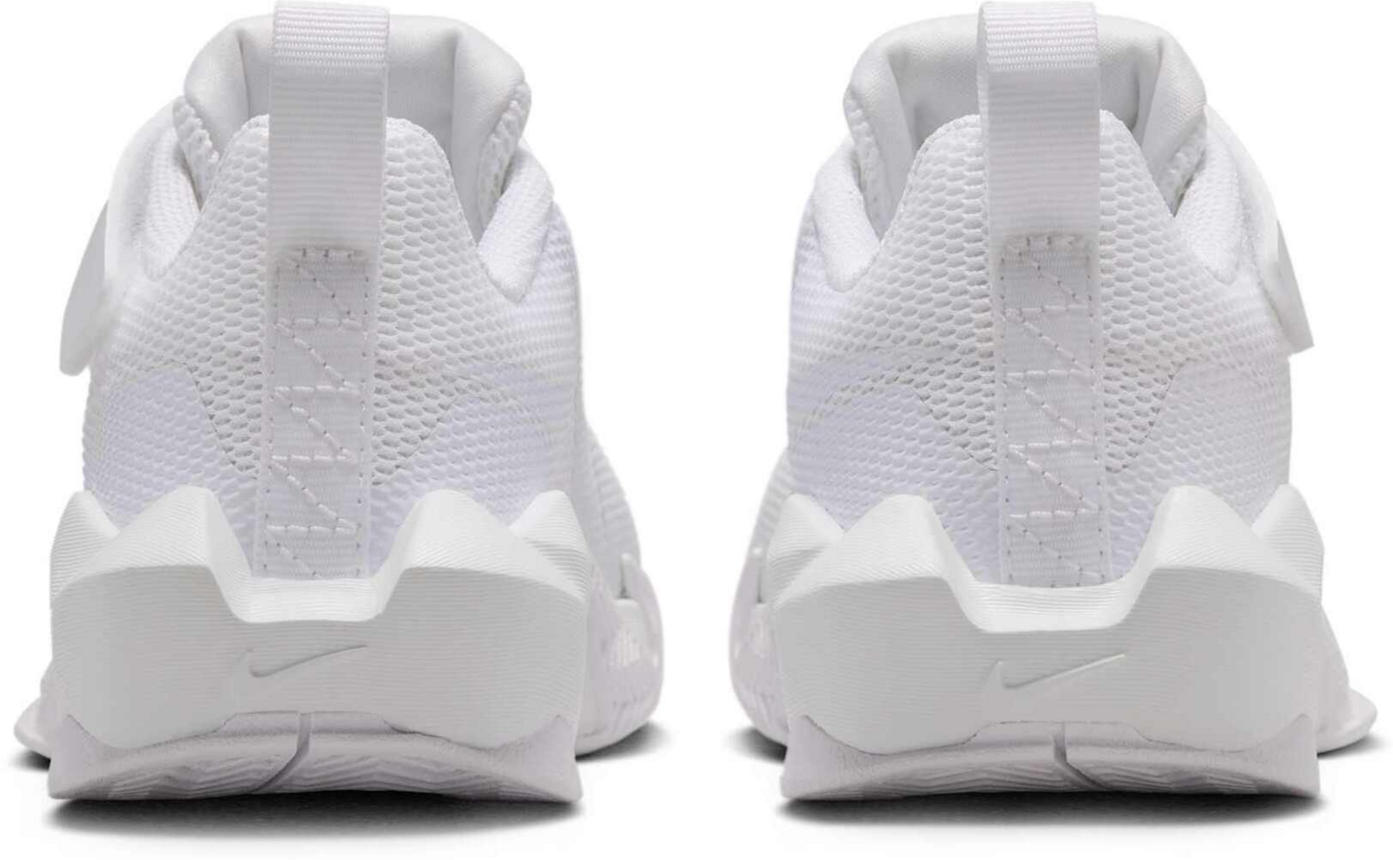 NIKE, Younger Kids' Basketball Shoe S.t. Dynamite