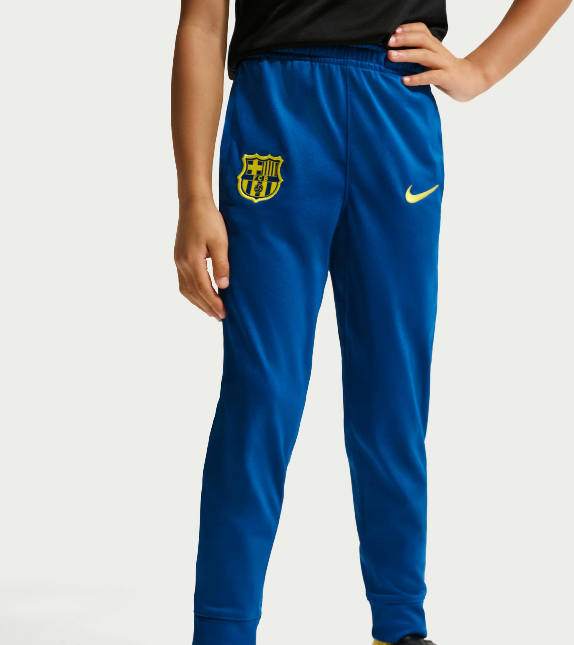 NIKE, Younger Kids' Dri-fit Football Knit Tracksuit F.c. Barcelona Strike Fourth