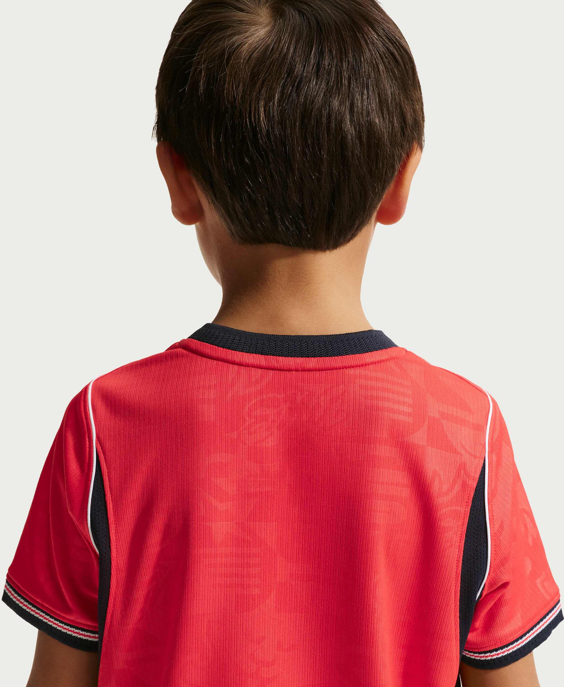 NIKE, Younger Kids' Football Replica 3-piece Kit England 2026 Stadium Away