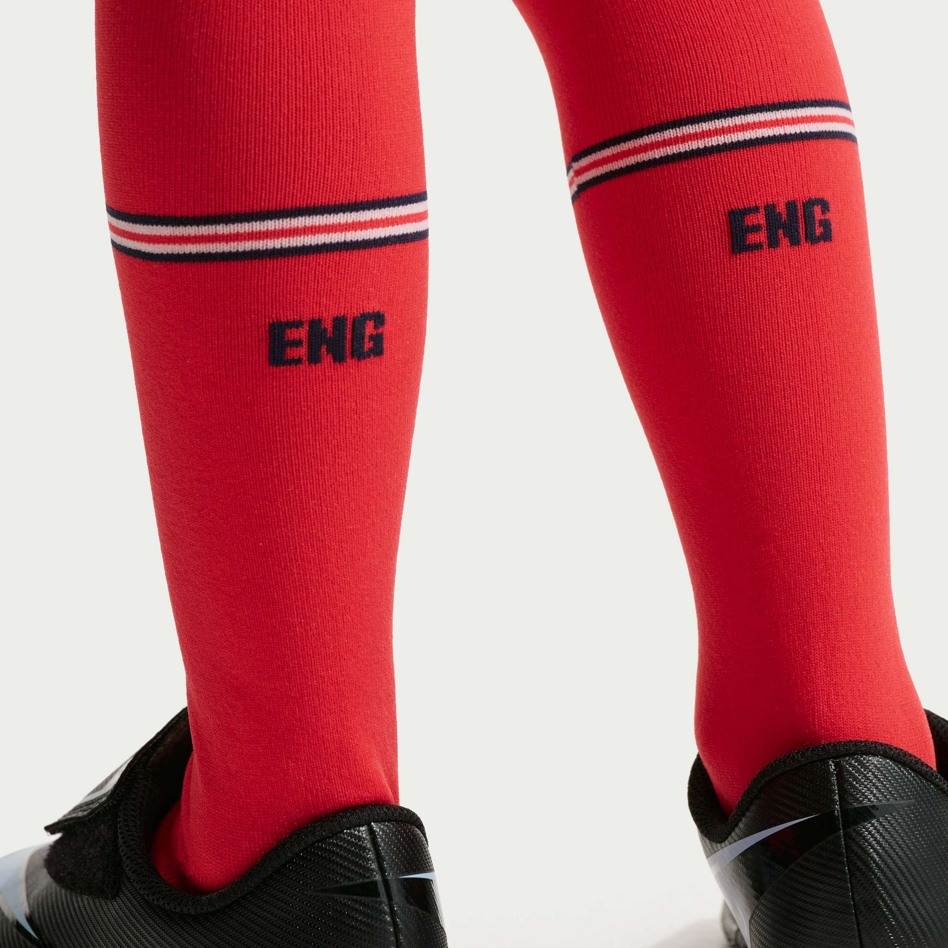 NIKE, Younger Kids' Football Replica 3-piece Kit England 2026 Stadium Away