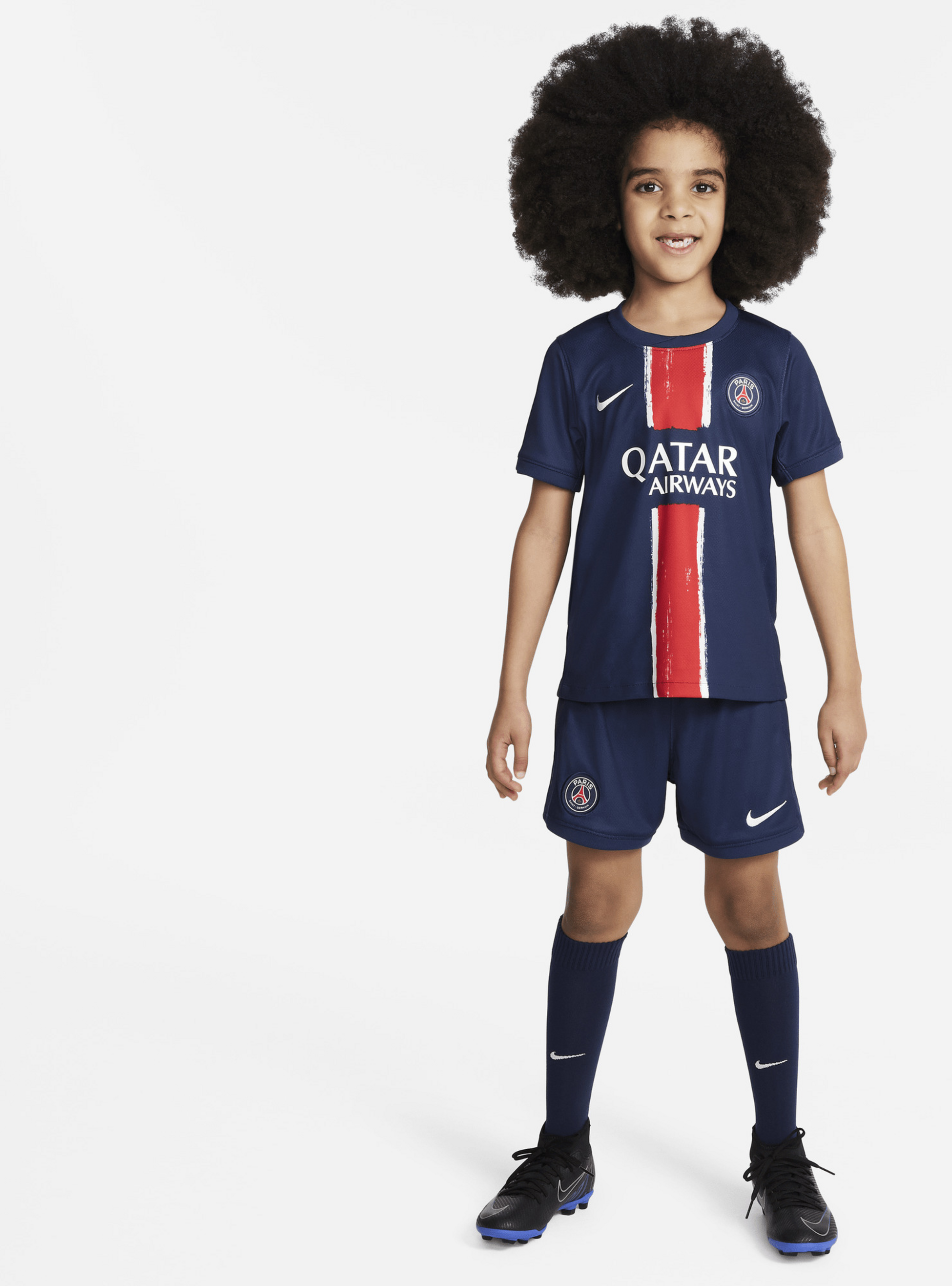 NIKE, Younger Kids' Football Replica 3-piece Kit Paris Saint-germain 2024/25 Stadium Home