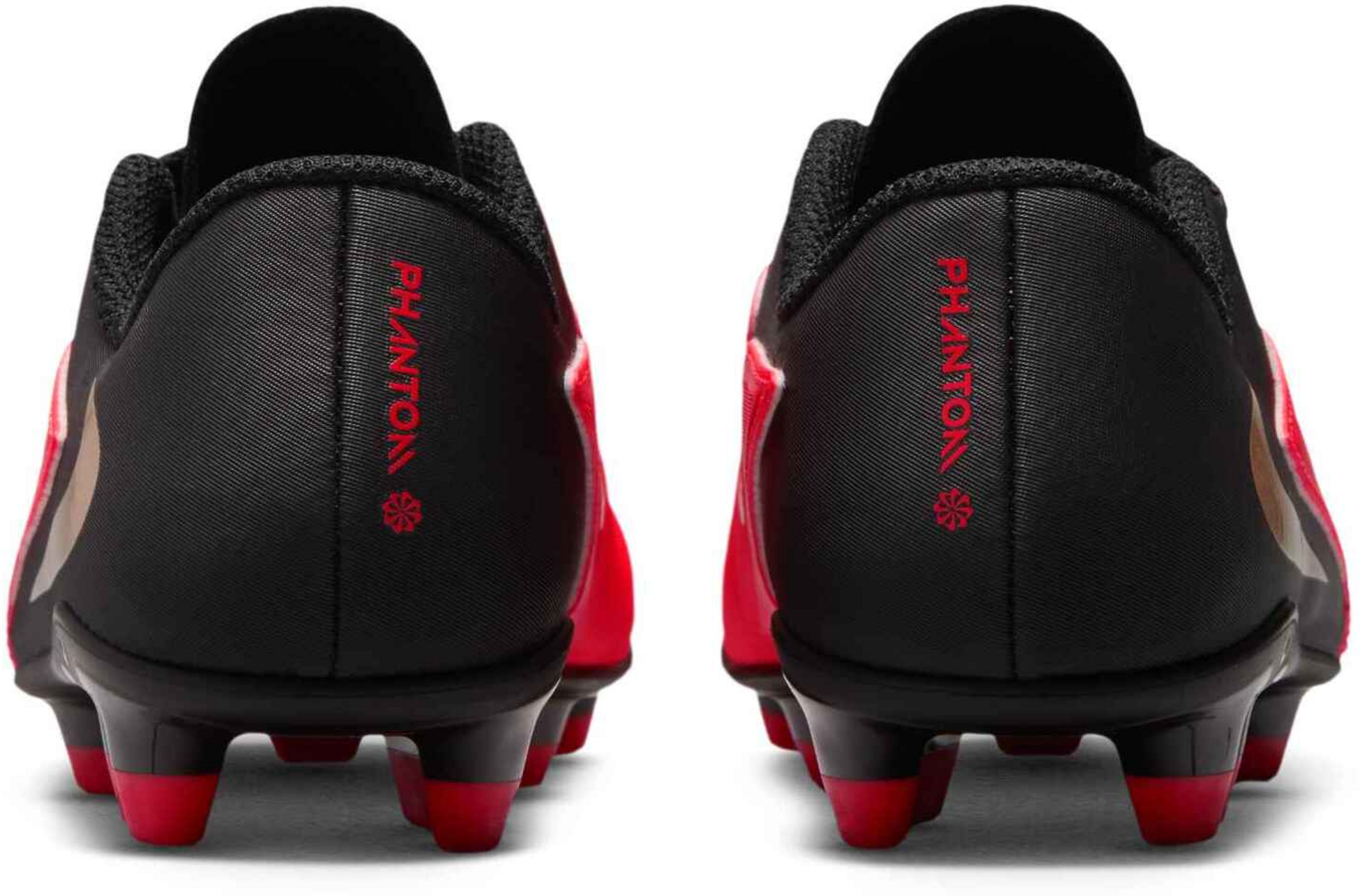 NIKE, Younger Kids' Multi-ground Football Boot Jr. Phantom 6 Low Club