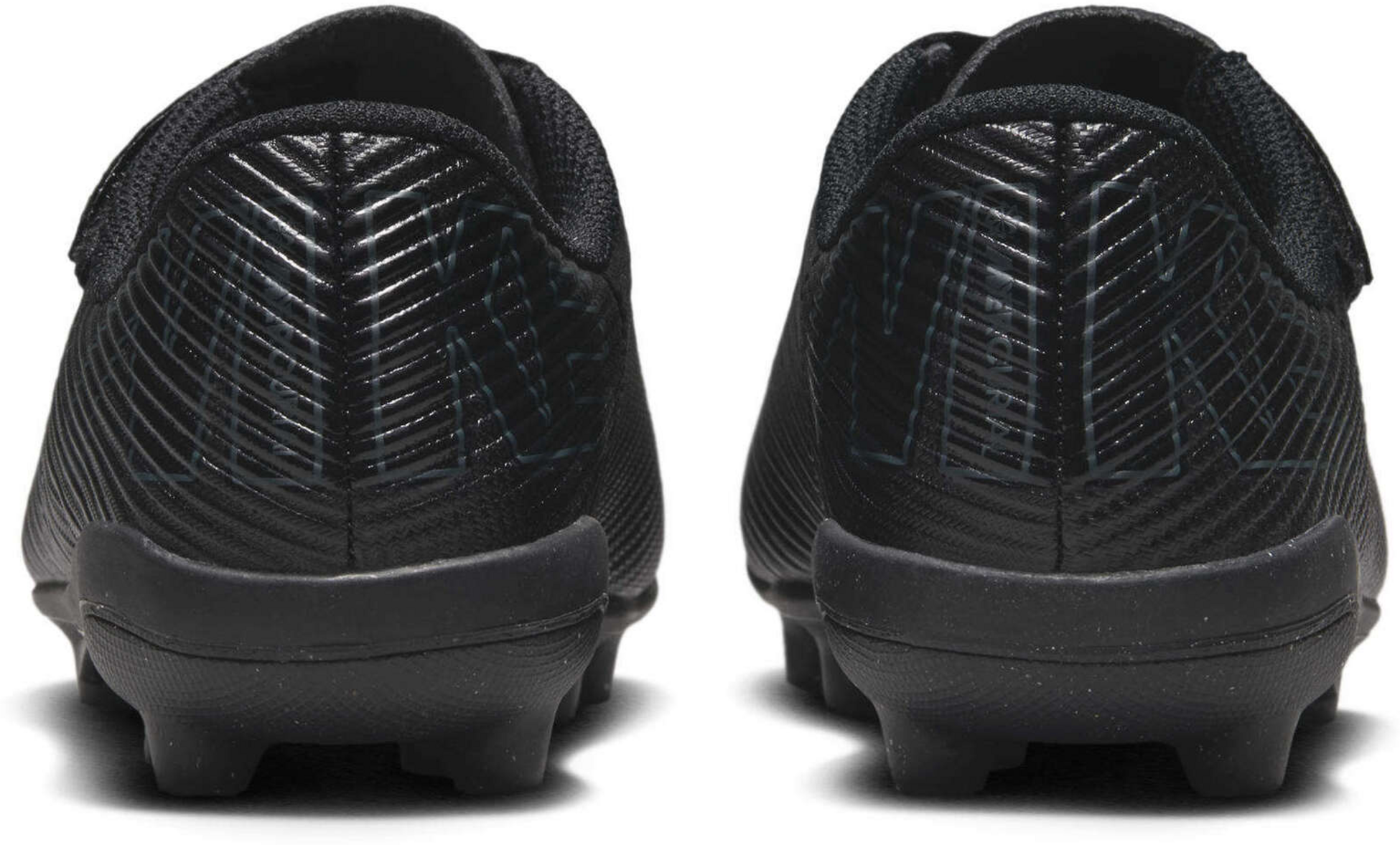 NIKE, Younger Kids' Multi-ground Low-top Football Boot Jr. Mercurial Vapor 16 Club