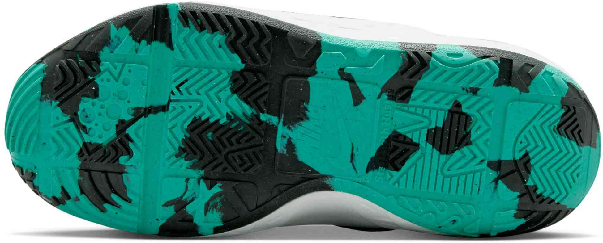 NIKE, Younger Kids' Shoes Team Hustle D 12