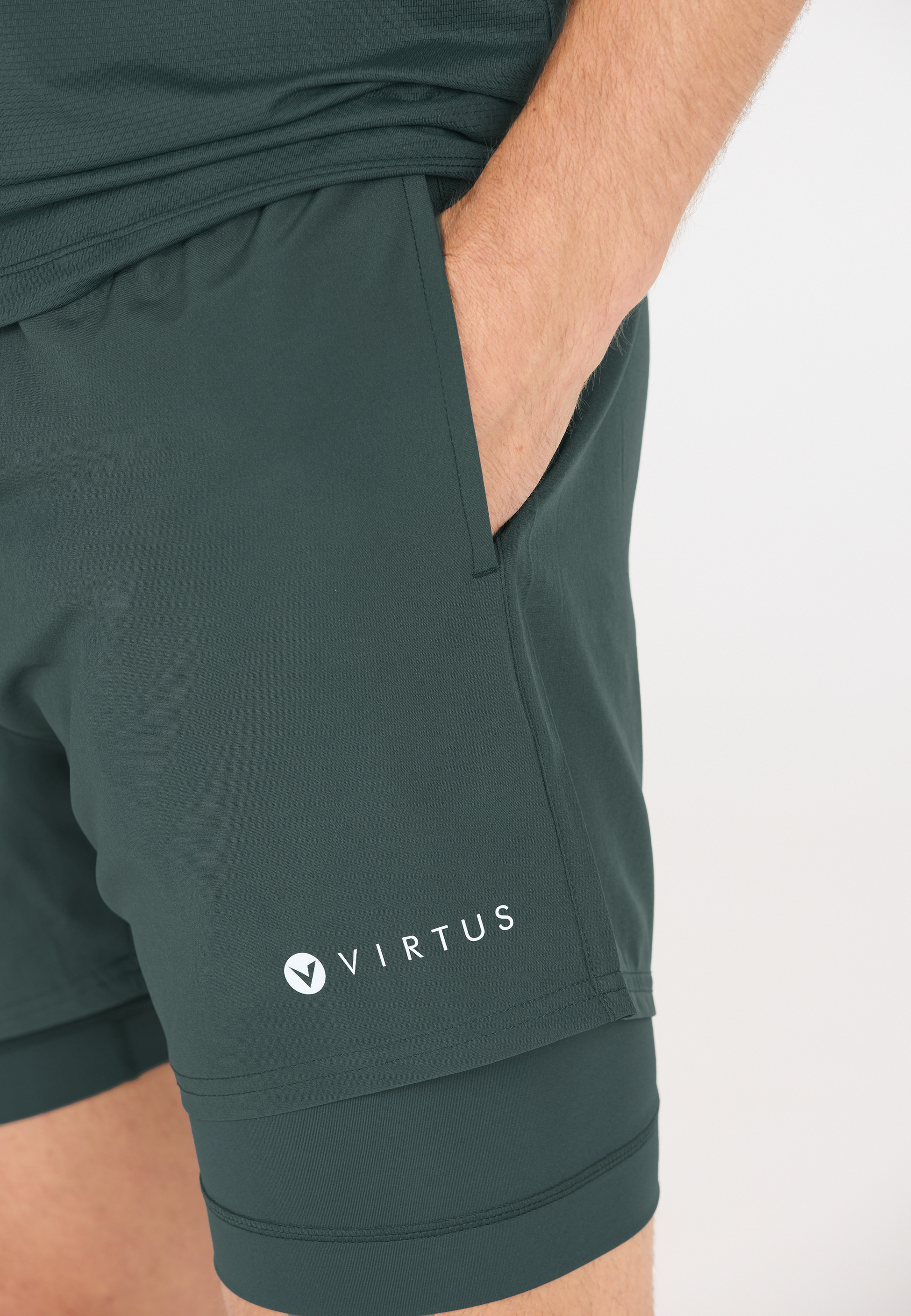 VIRTUS, Zayne Shorts