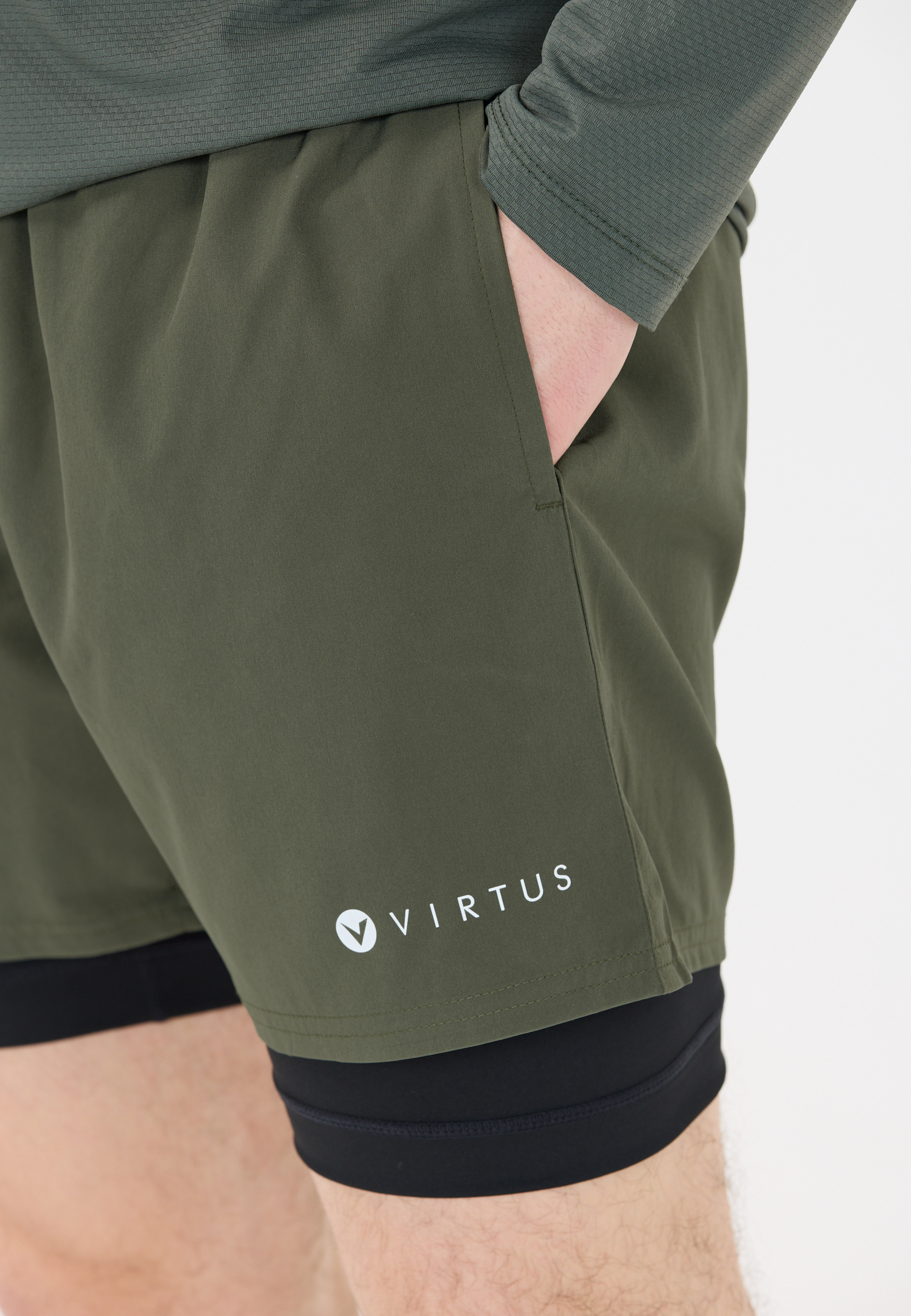 VIRTUS, Zayne Shorts