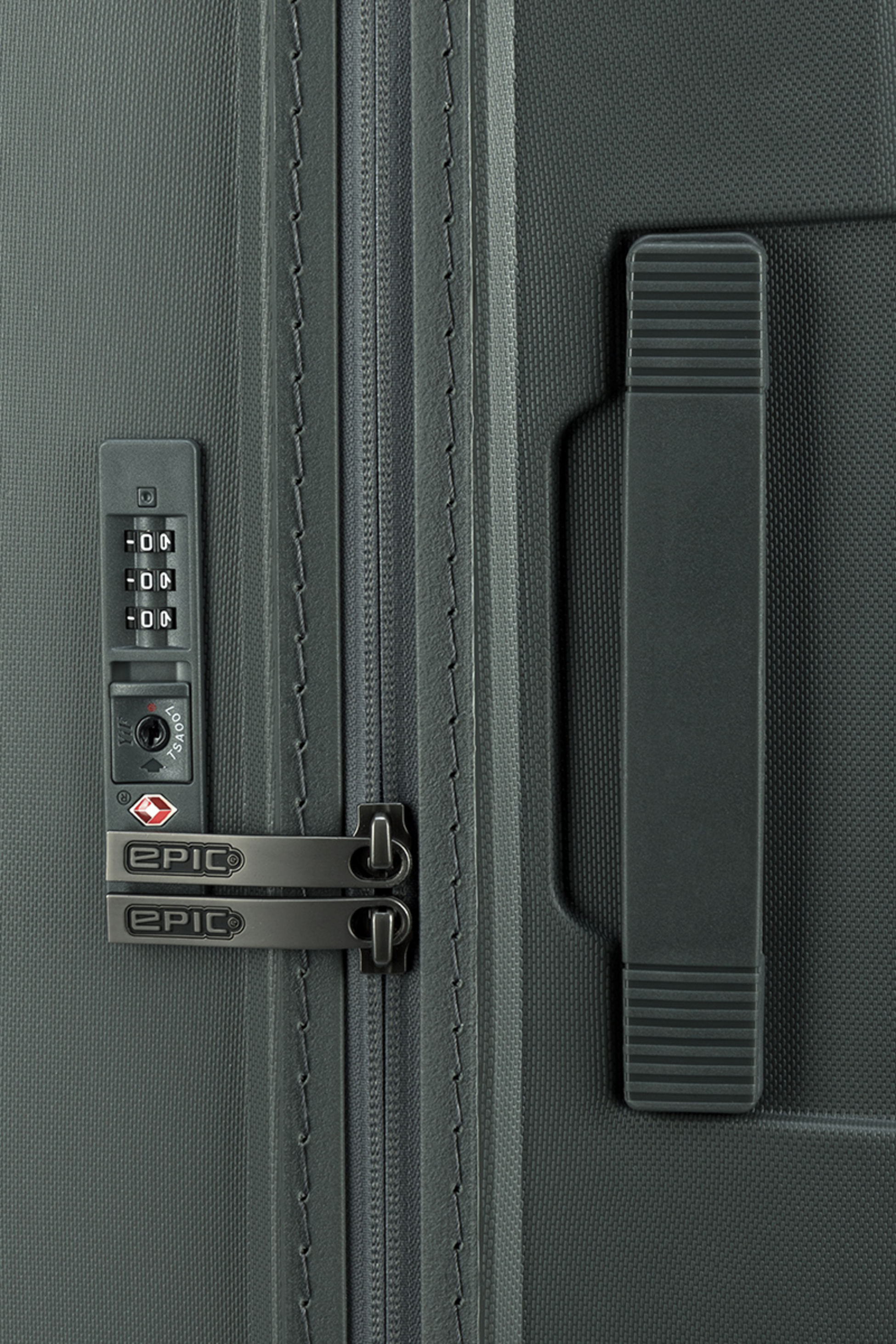 EPIC, Zeleste Re: Process Resväska 66 cm